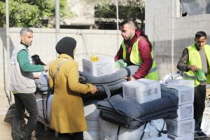 Distribution of kitchen set and winter supplies to displaced families in Al-Masha’ala shelters