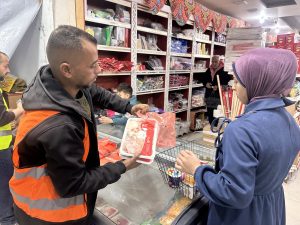 قسائم رمضان لـ 6000 عائلة في غزة وشمال غزة وخان يونس