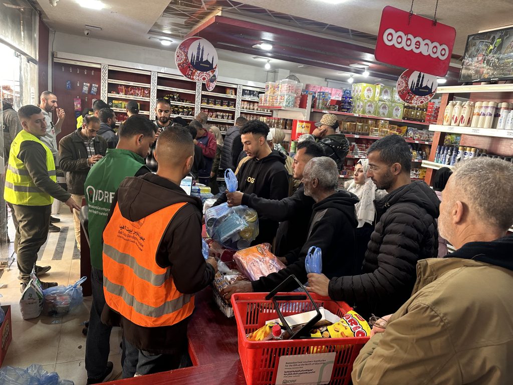 قسائم رمضان لـ 6000 عائلة في غزة وشمال غزة وخان يونس