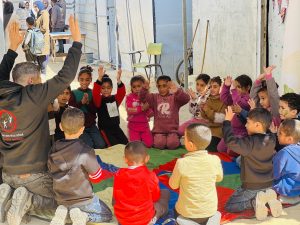 بالشراكه مع مؤسسة We World.. جمعية تطوير بيت لاهيا تنفذ يوماً ترفيهياً للطلاب