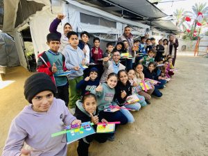 توزيع قرطاسية تعليمية لطلاب مدرسة تطوير بيت لاهيا بالشراكة مع (Tdh)