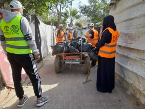 تعزيز البيئة الصحية وإدارة مواقع الإيواء بالشراكة مع (IOM)