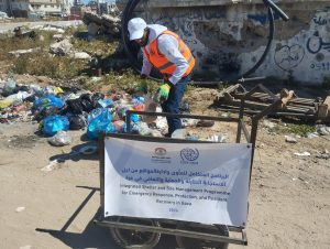 تعزيز البيئة الصحية وإدارة مواقع الإيواء بالشراكة مع (IOM)