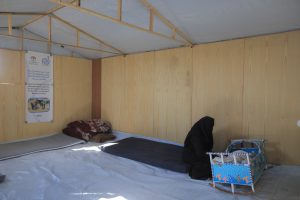 مشروع تركيب وتجهيز 53 خيمة للأسر النازحة بالشراكة مع (IOM)