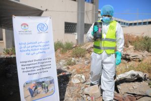 جهود مستمرة لمكافحة نواقل الأمراض والقوارض في مراكز الإيواء بالشراكة مع (IOM)