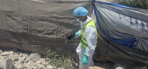 جهود مستمرة لمكافحة نواقل الأمراض والقوارض في مراكز الإيواء بالشراكة مع (IOM)